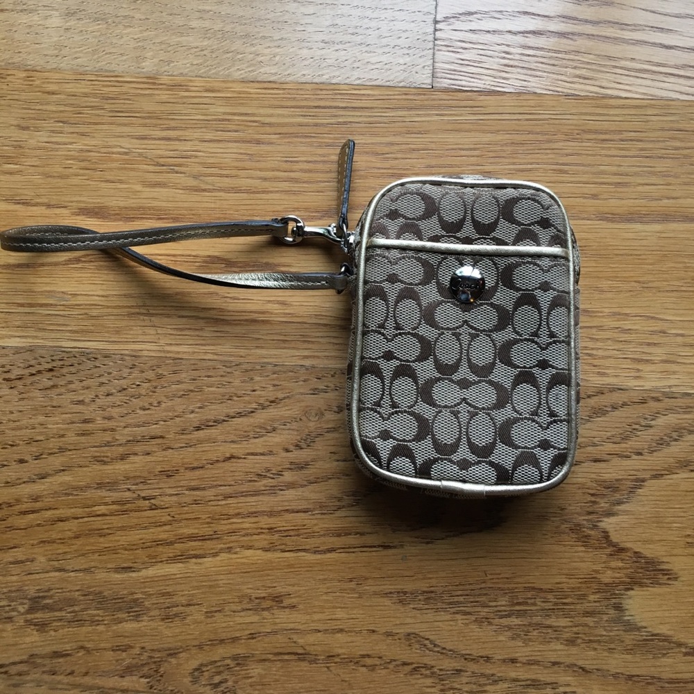 COACH - small wristlet - NBW