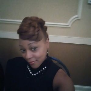 Meet your Posher, Angelyn