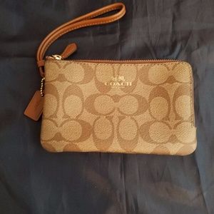 Coach - Double Corner Zip Wristlet - New