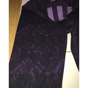 LULU LEMON CROP LEGGINGS SIZE 4