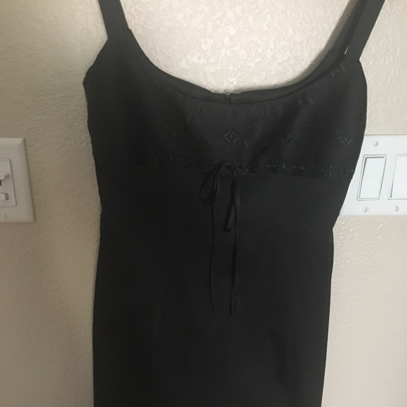 Dress - Picture 1 of 3