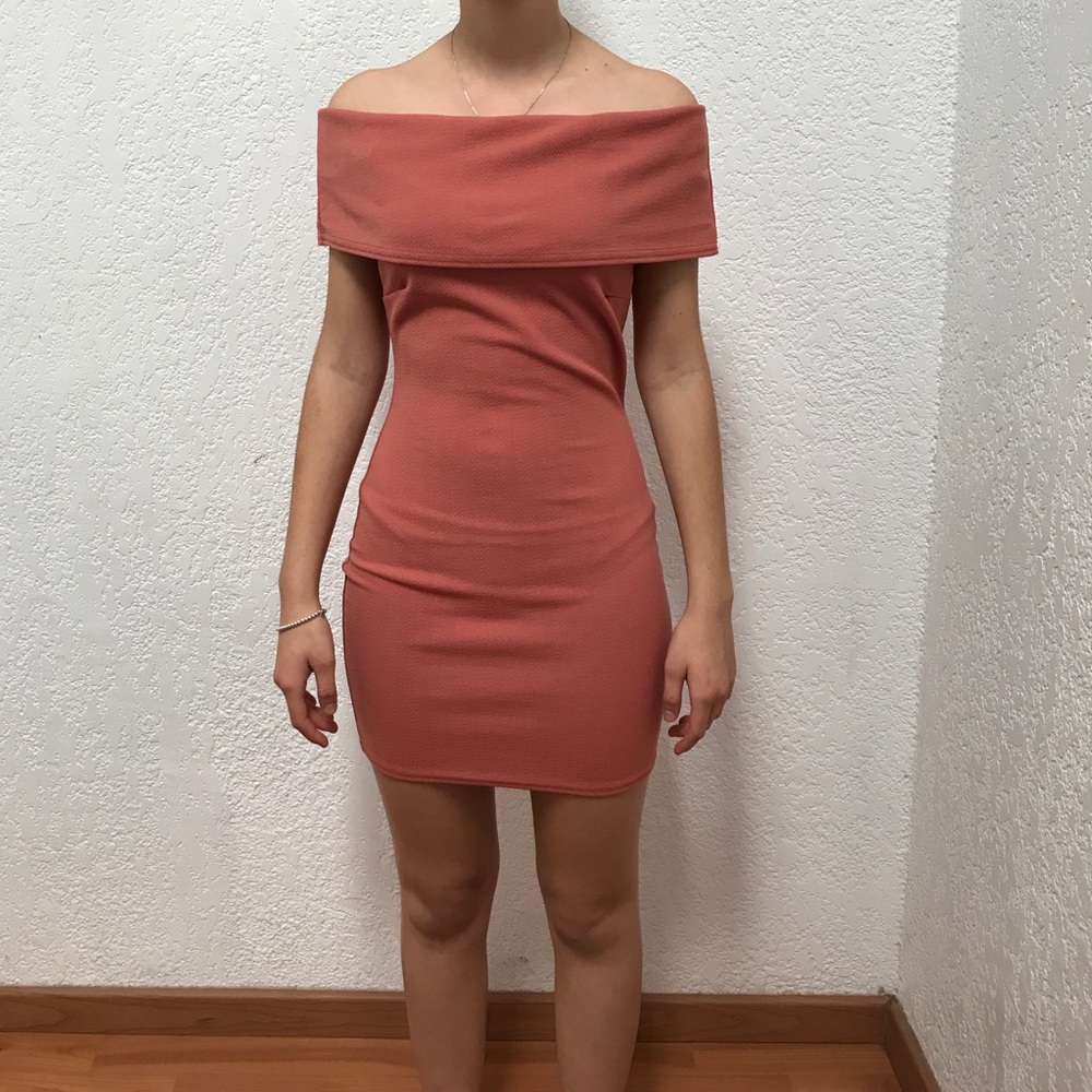 Off the shoulder bodycon Pink dress