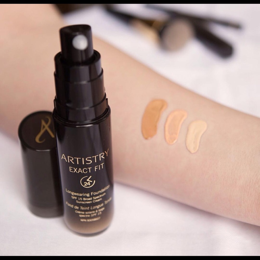 Exact Fit Long-wearing Foundation