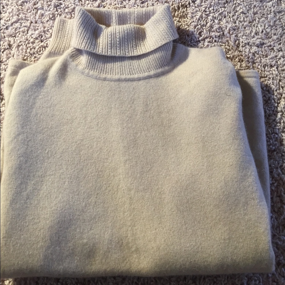 Ann Taylor M 100% cashmere sweater beige/tan m