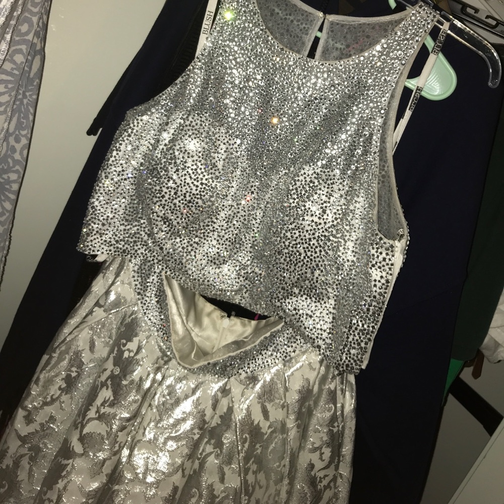Prom/pageant dress