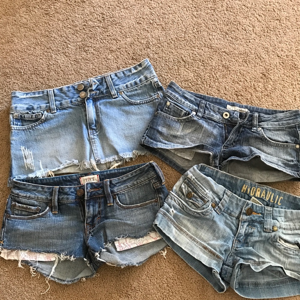 Various shorts lot 1 skirt