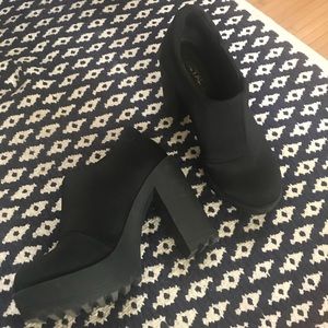 Metal NY neoprene platform booties 6
