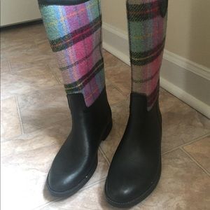 Chooka Tall Waterproof Rain Boots. Size 9