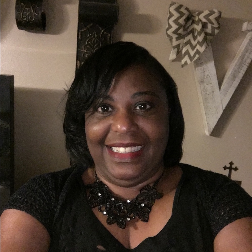 Meet your Posher, Voncile