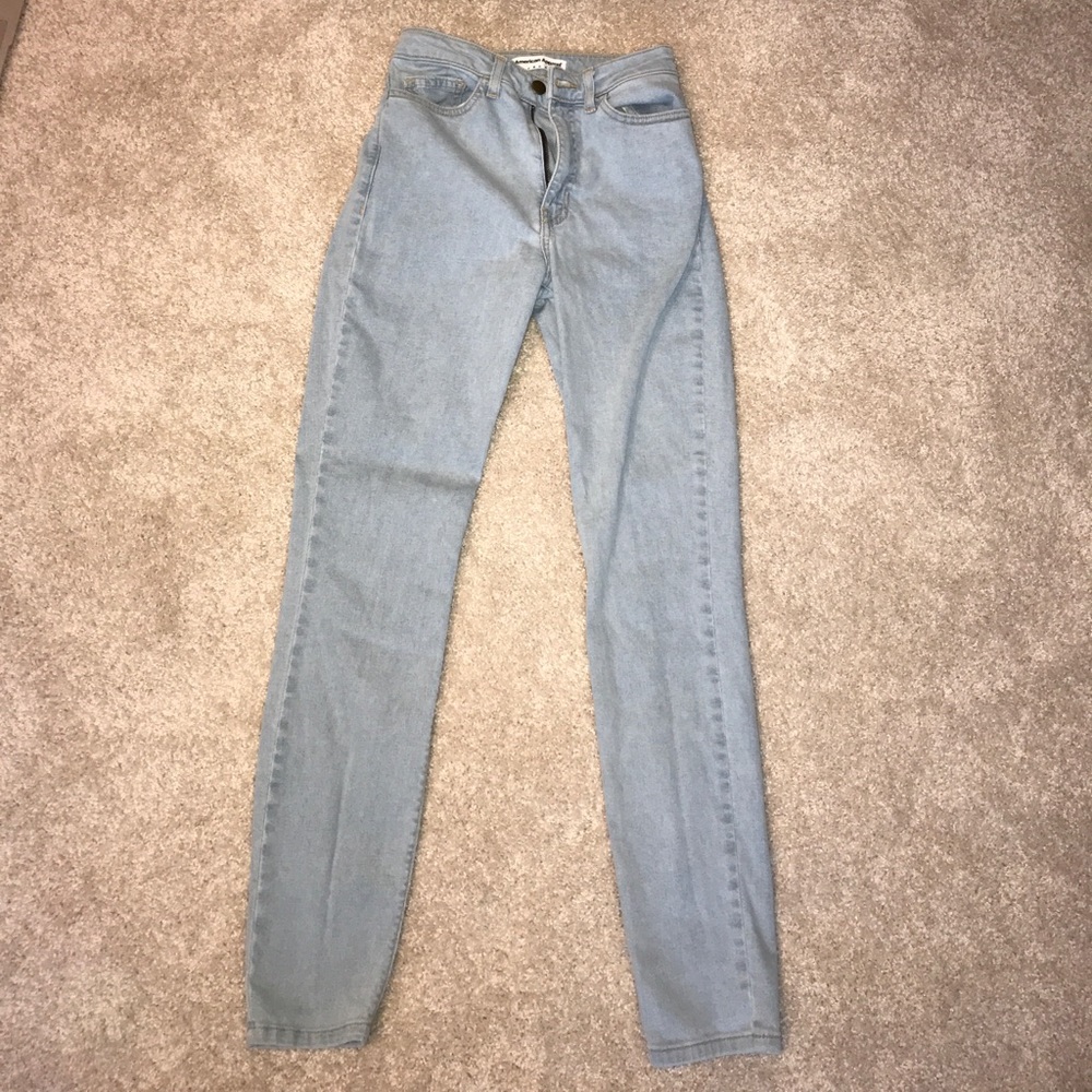 american apparel light wash jeans.