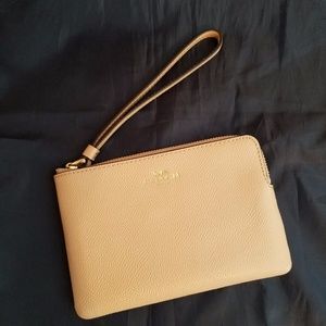 Coach - Crossgrain Leather Small Wristlet - New