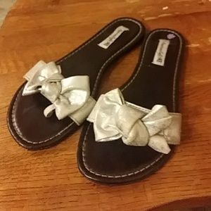 American Eagle silver flip flops! 8