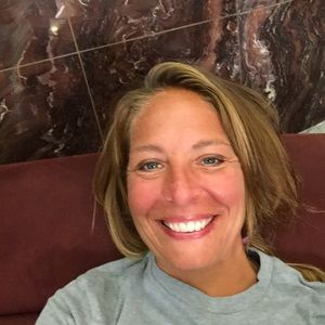 Meet your Posher, Nicole