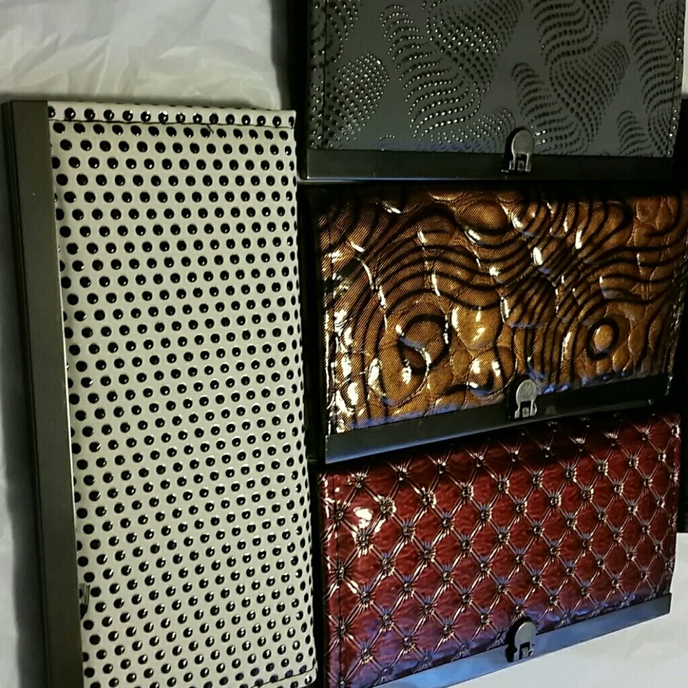 Hand wallets