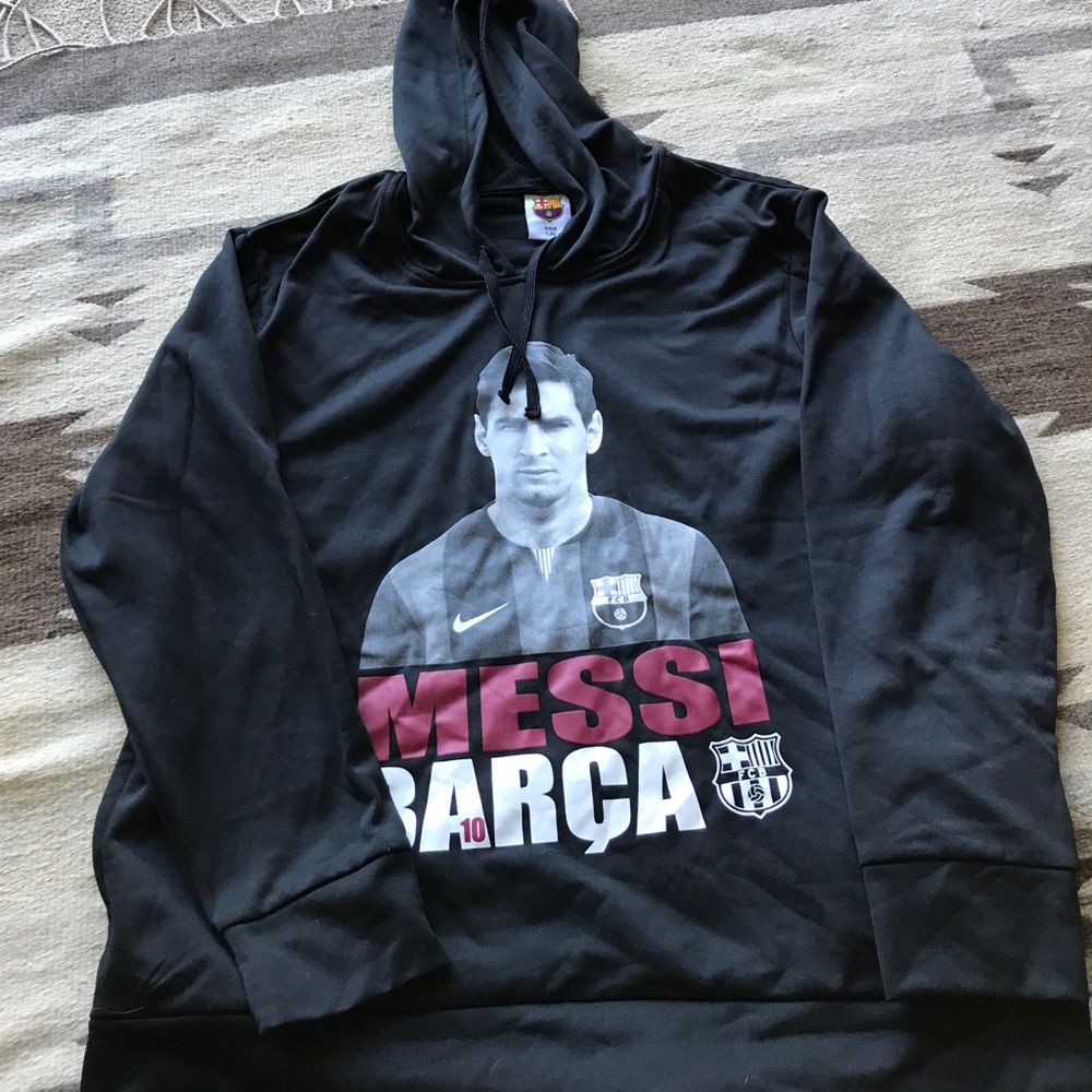 NWOT Messi Hoodie. Unisex size large.