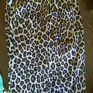 Cache leopard pencil skirt