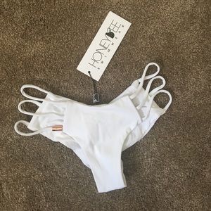 HoneyBee White Scrunchy Bottoms