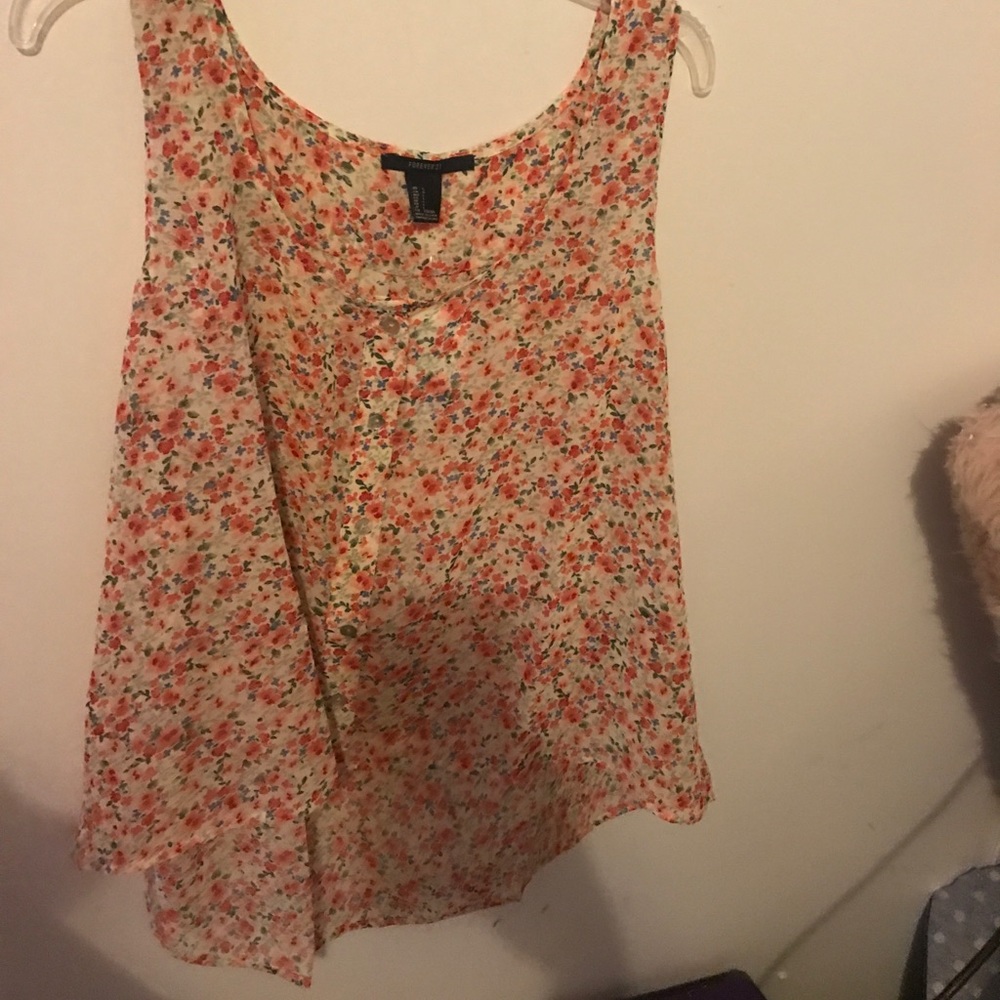 Floral Top - Picture 2 of 5