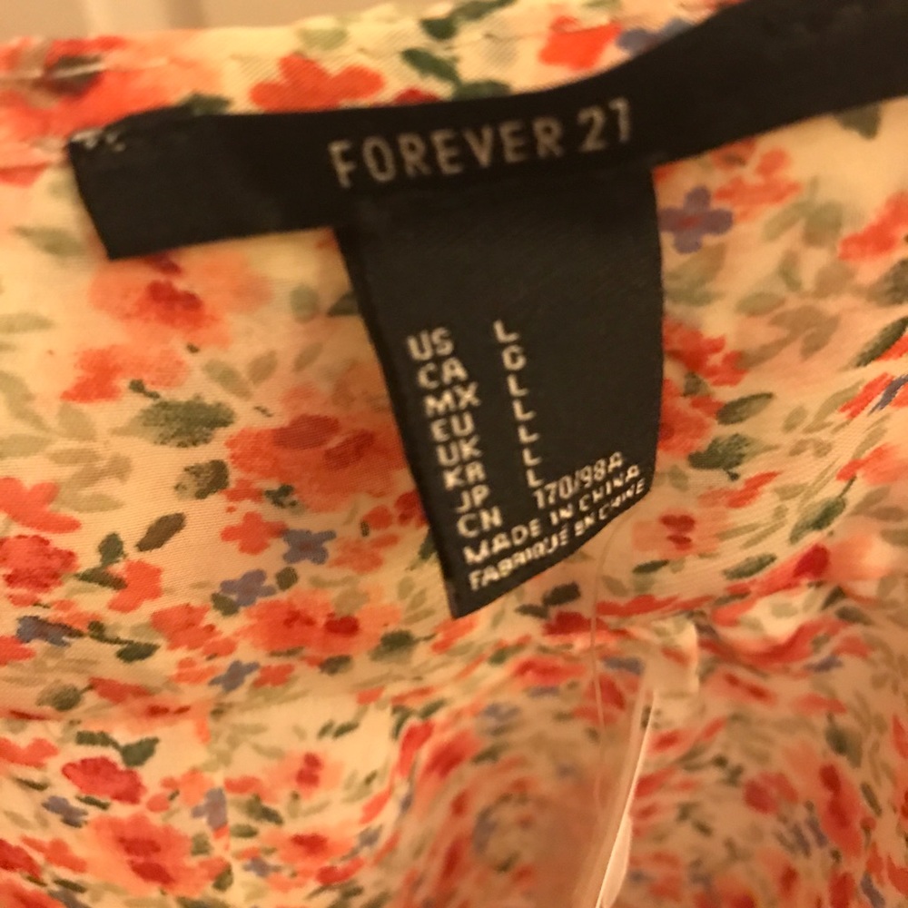 Floral Top - Picture 5 of 5