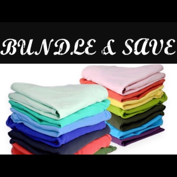 Rounded diamond shaped gold colored earrings - Picture 6 of 7