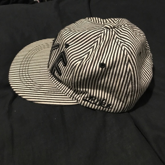 Baseball hat - Picture 4 of 7