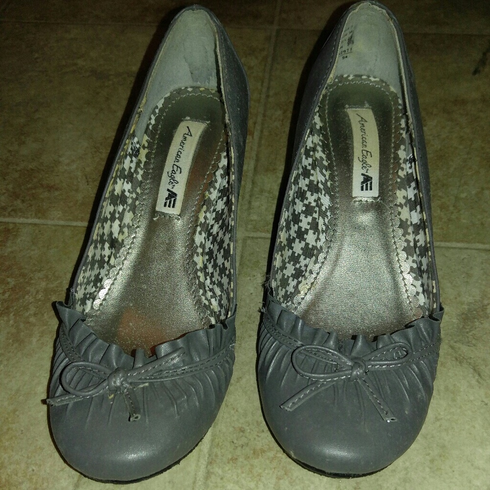 Gray Pumps