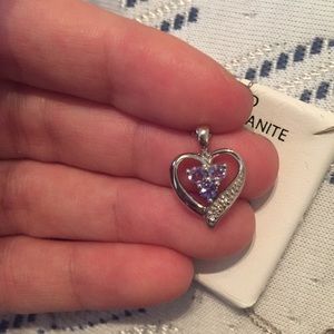 10 k White Gold Heart Necklace