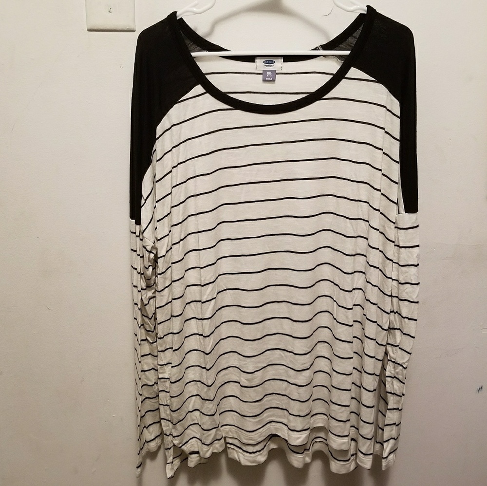 Very Soft & Flowy Striped Old Navy Long Sleeve Tee