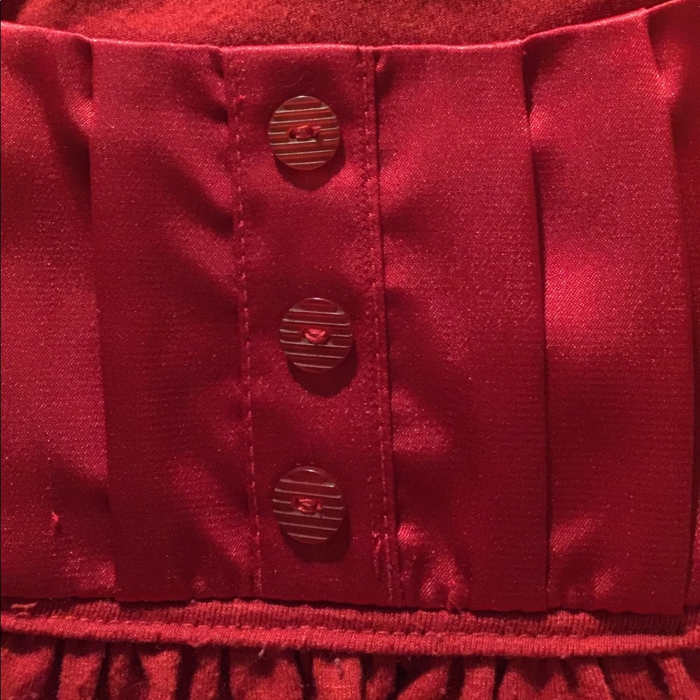 Red blouse - Picture 3 of 3