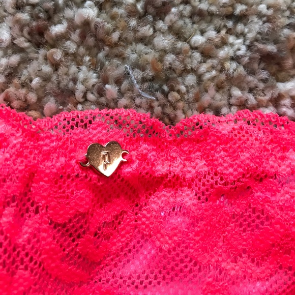 VS PINK bandeau SET OF 4!!💕💕 - Picture 5 of 8