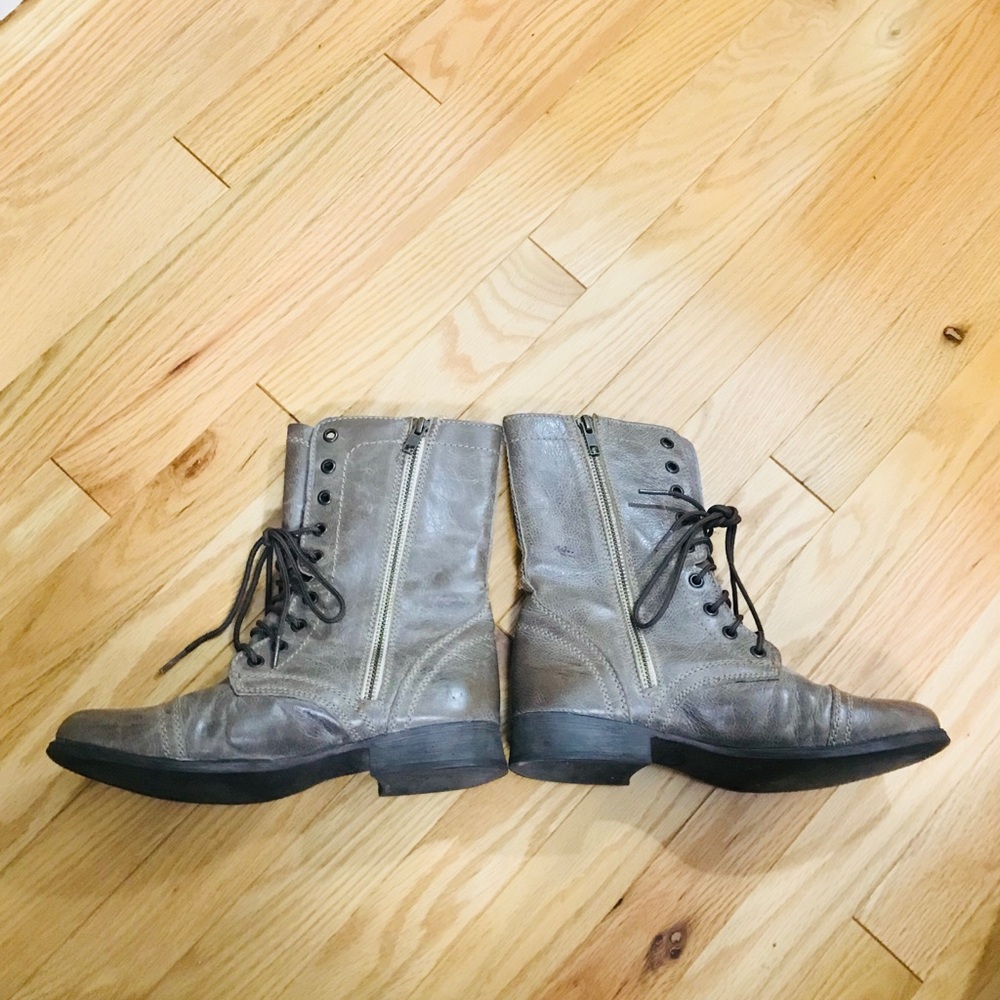 Steve Madden Troopa Combat Boot Size 8