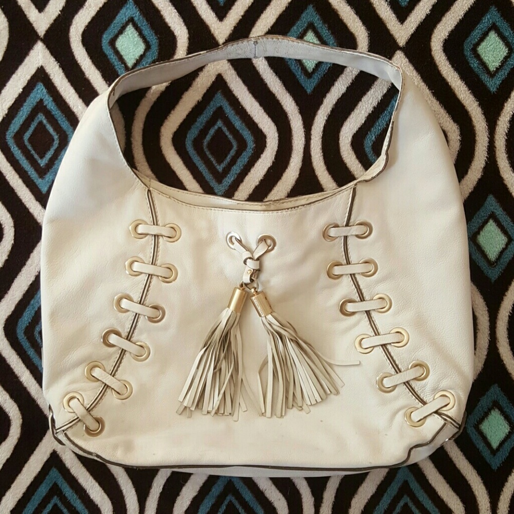 Micheal Kors Hobo×××Flash sale today only $20×××