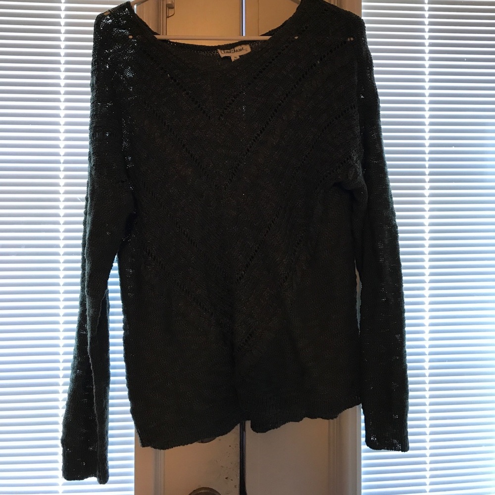 Pretty green sweater