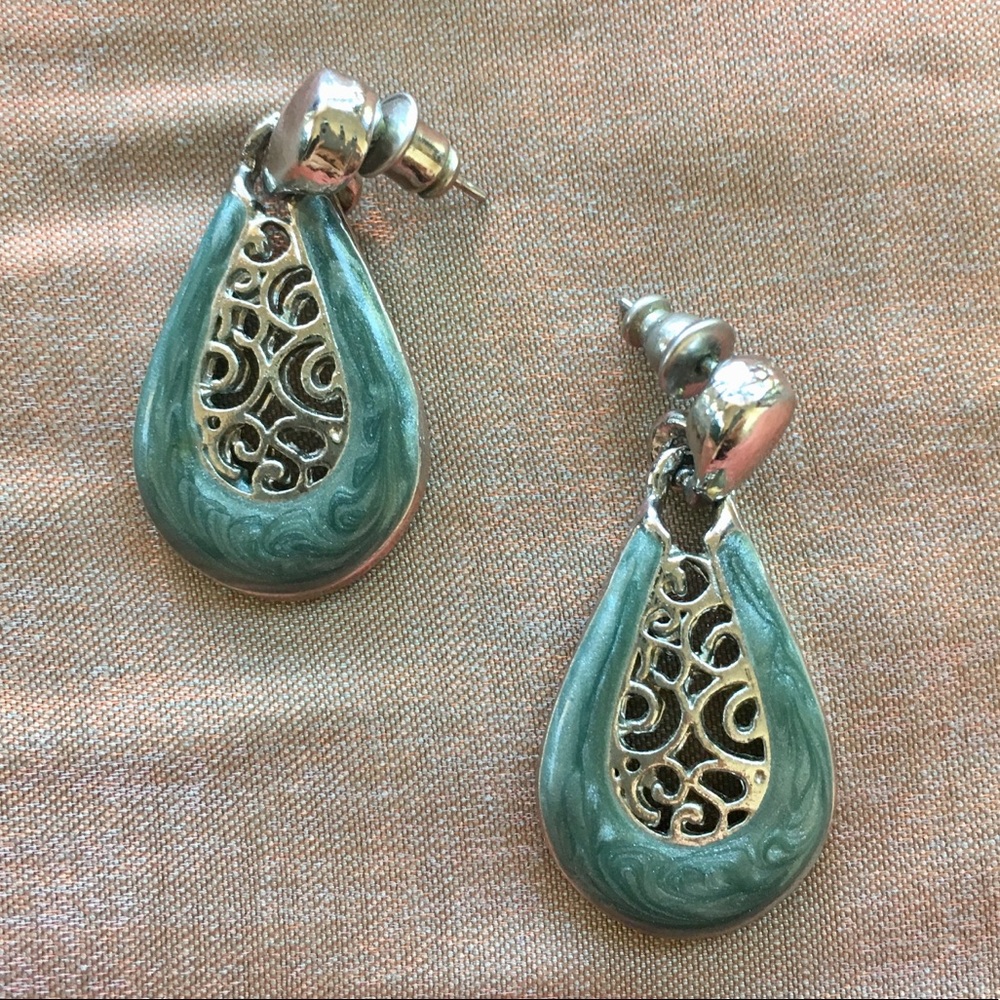 ✨Closet clear out✨ Antique Teal Filigree Earrings