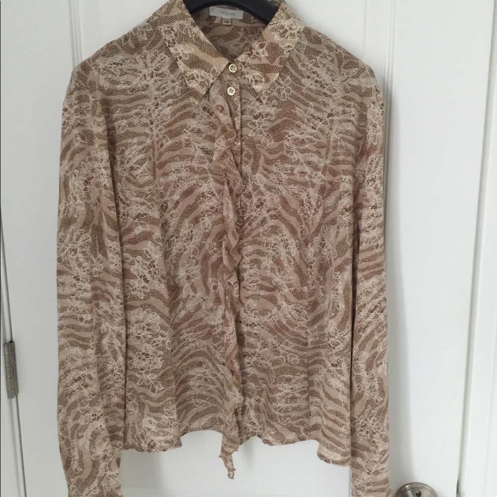 Escada blouse size 44 (Large)
