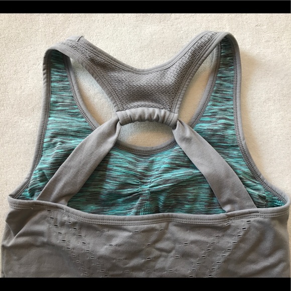 Climawear Racerback Athletic Tank, built in bra, S - Picture 5 of 5