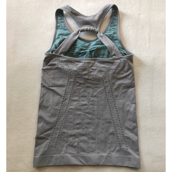 Climawear Racerback Athletic Tank, built in bra, S - Picture 4 of 5