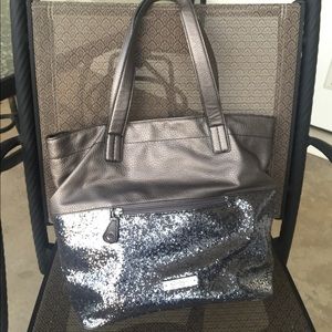 Jessica Simpson sparkly purse MAKE ME AN OFFER🙃⚠️