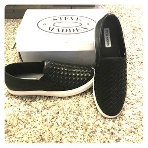 Steve Madden Eshton black shoes