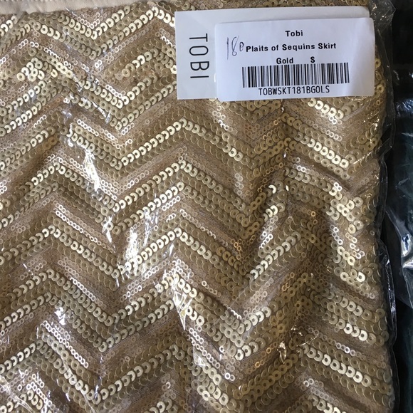 Brand New Gold Sequin Mini Skirt - Picture 3 of 3