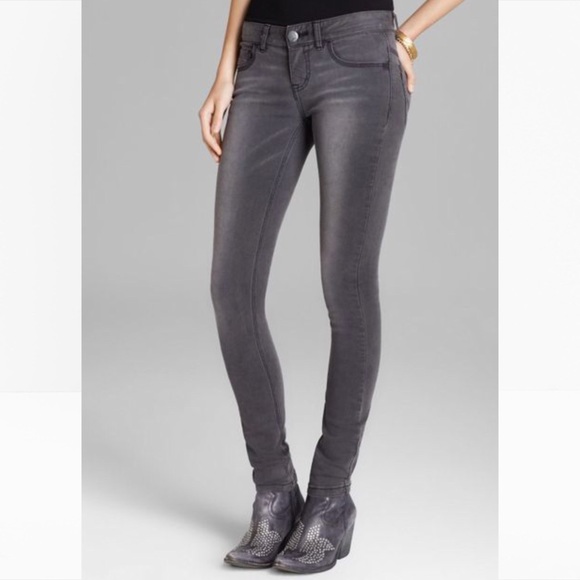 dark gray skinny jeans