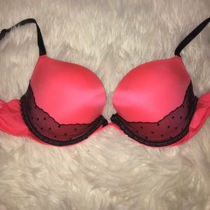 Victoria’s Secret very sexy padded push-up