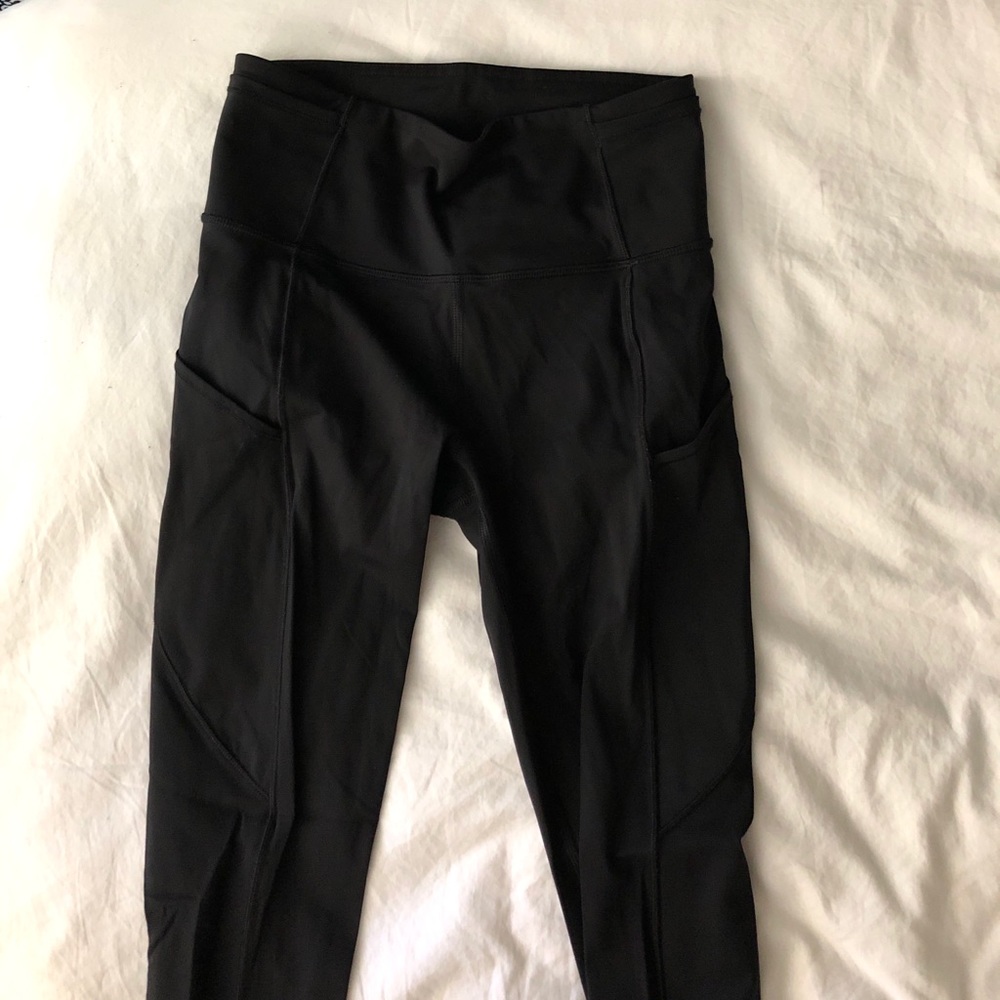 lululemon leggings size 4 barely worn