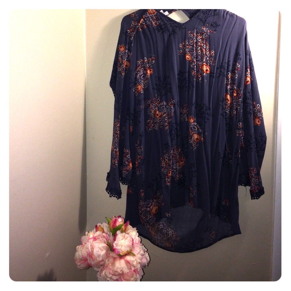 Blue floral tunic