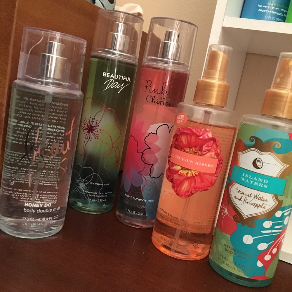 Body Sprays - VS / Bath & Body Works
