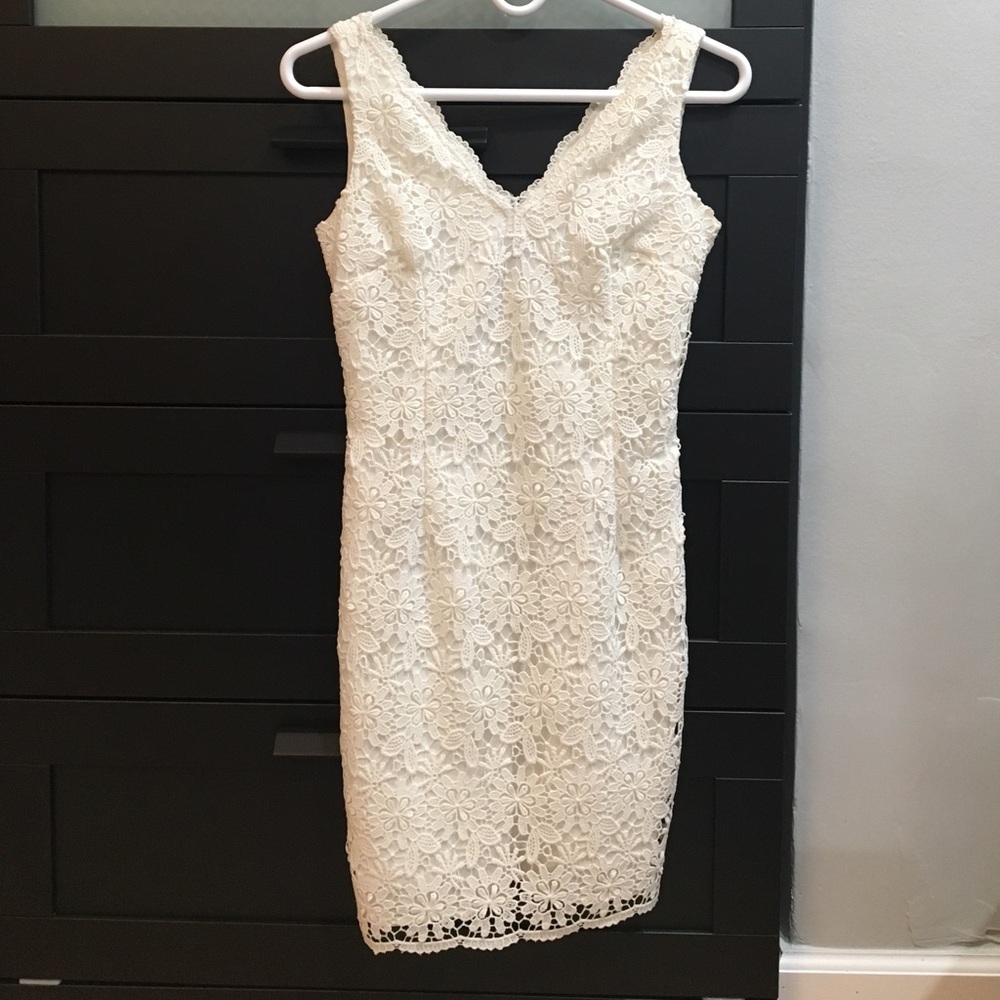 Ann Taylor White Dress in 00P