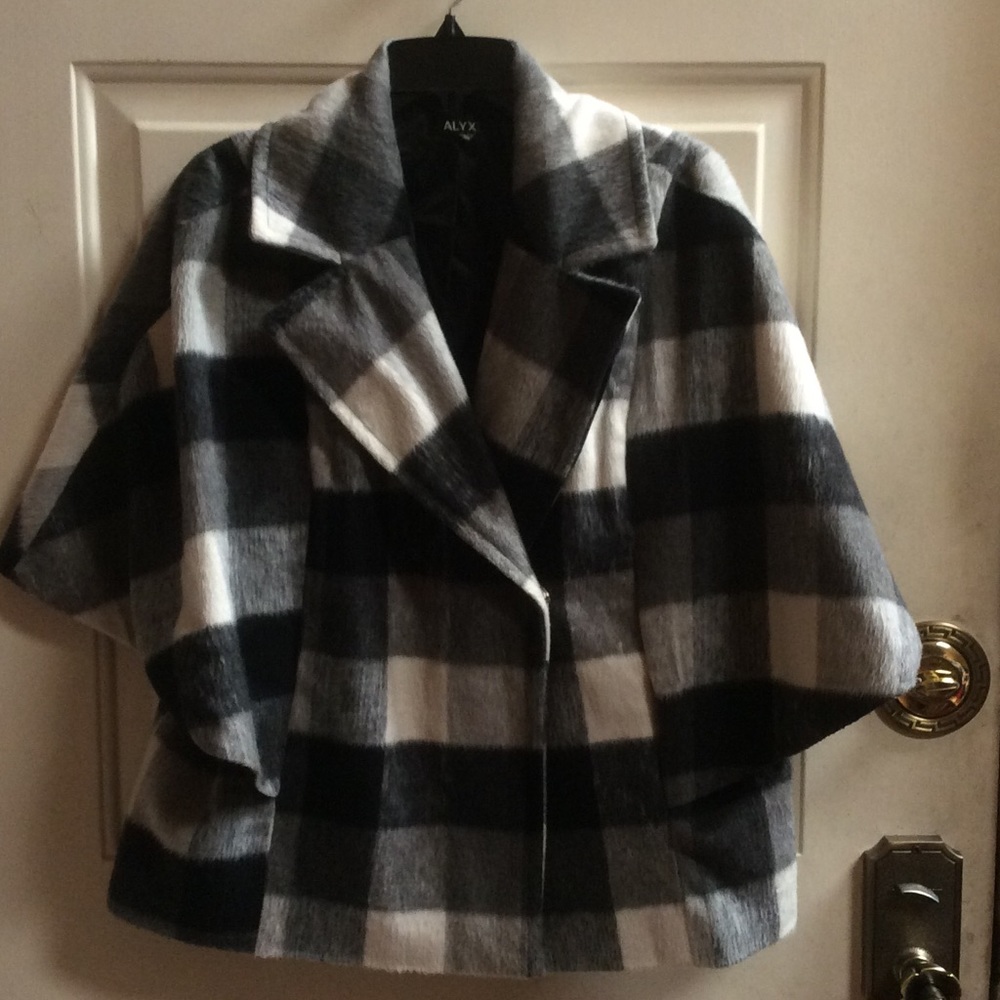 Allyn plaid black & white jacket  Sz XL