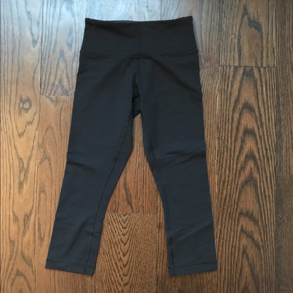 Lululemon cropped  black leggings