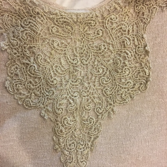 Charming charlie lovely go out sweater/top - Picture 2 of 3