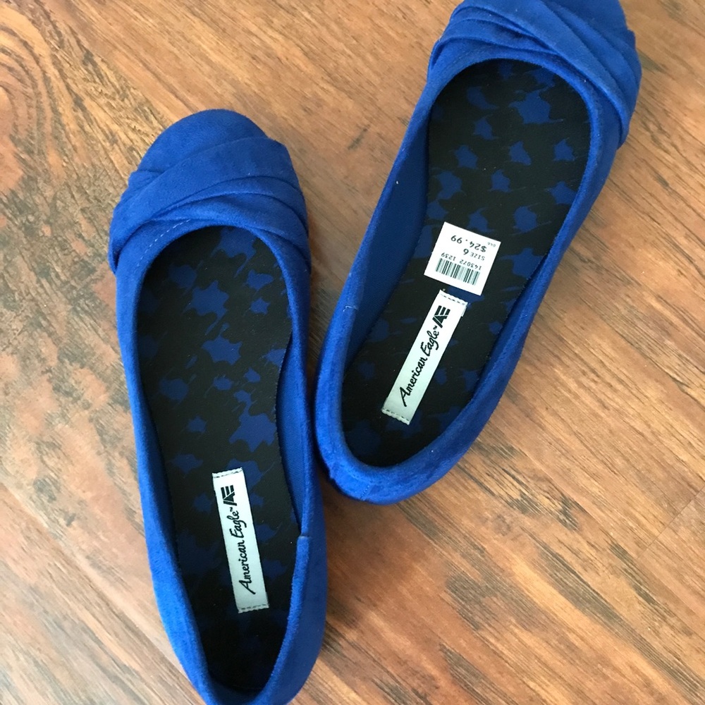 Flat shoes